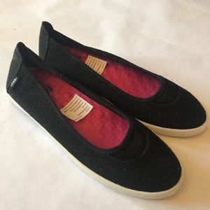 Vans new Abiza women’s size 7